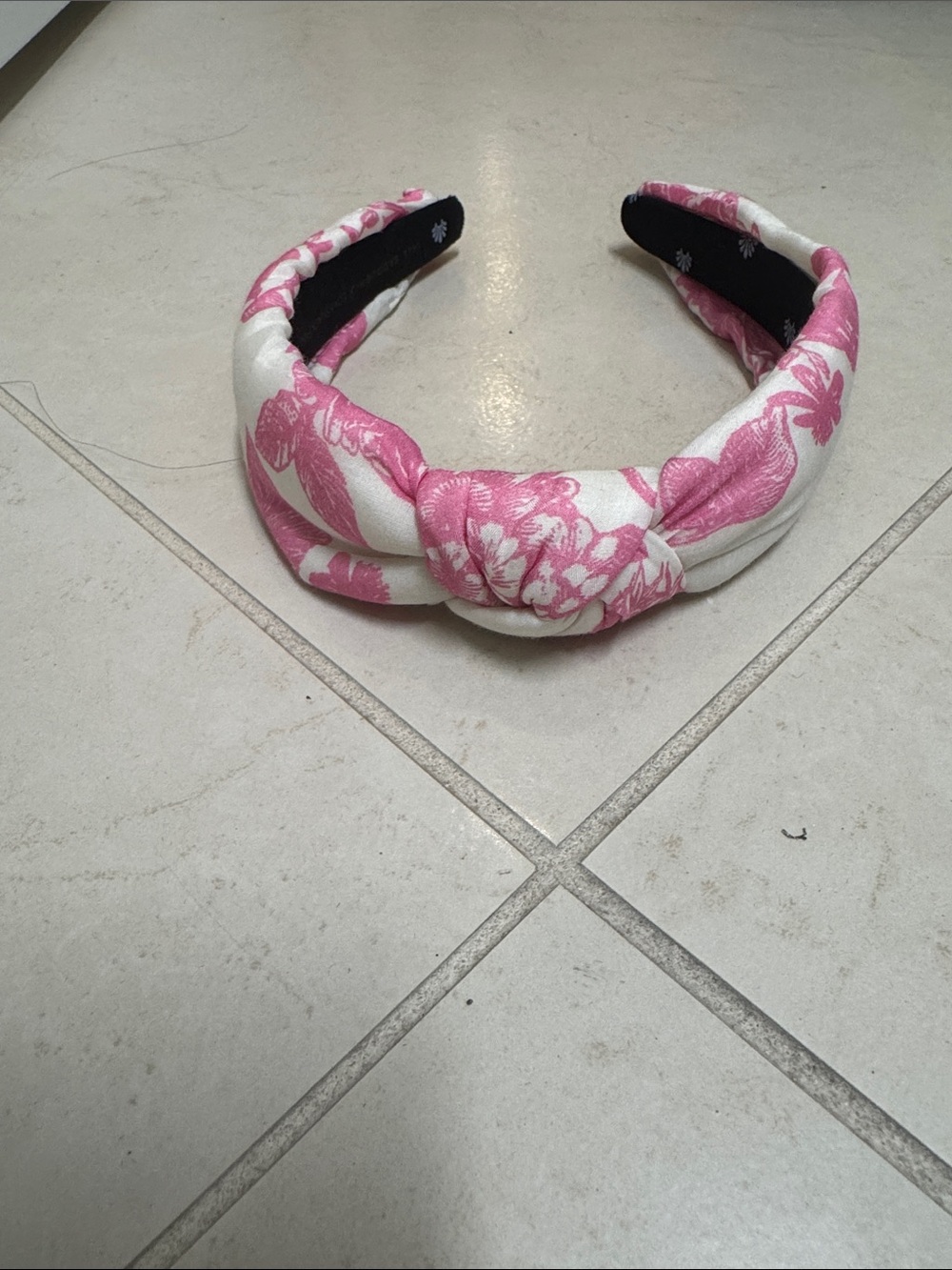 LoveShackFancy x LELE SADOUGHI Pink and White Floral Knotted Headband